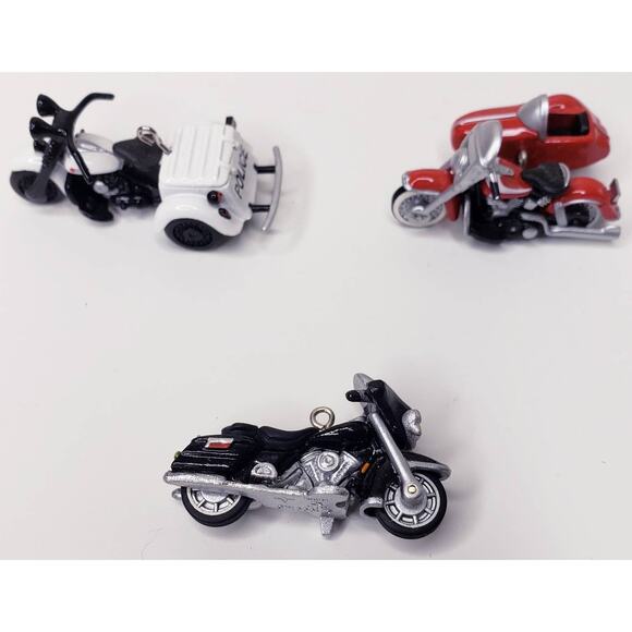Lot of 3 Vintage HALLMARK MINIATURE Die-Cast HARLEY DAVIDSON Ornaments in VGUC - Picture 4 of 7